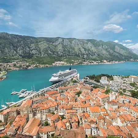 Alisa Sea View Apartment Prcanj Kotor Exteriör bild