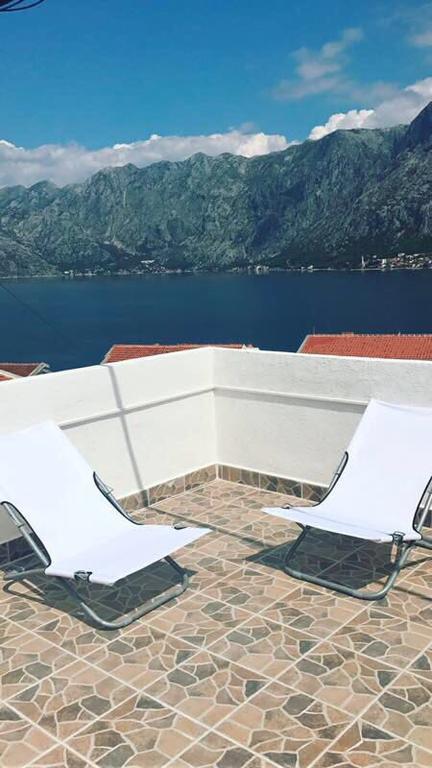 Alisa Sea View Apartment Prcanj Kotor Exteriör bild
