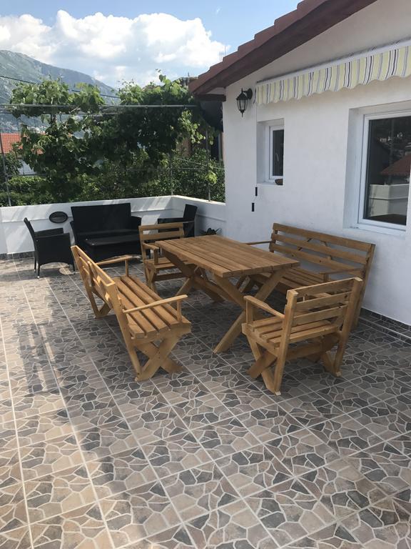 Alisa Sea View Apartment Prcanj Kotor Exteriör bild