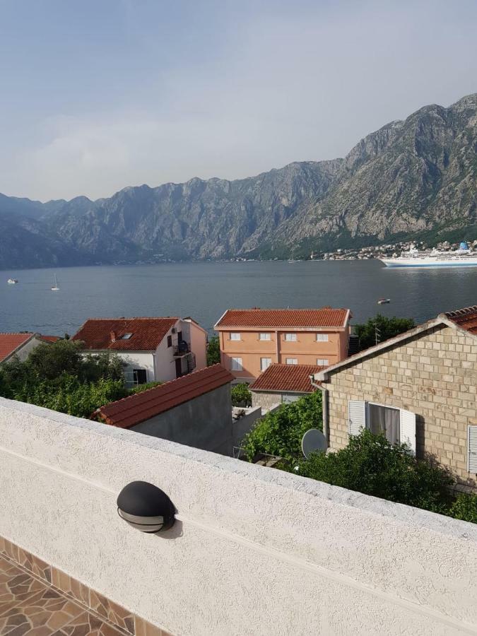 Alisa Sea View Apartment Prcanj Kotor Exteriör bild